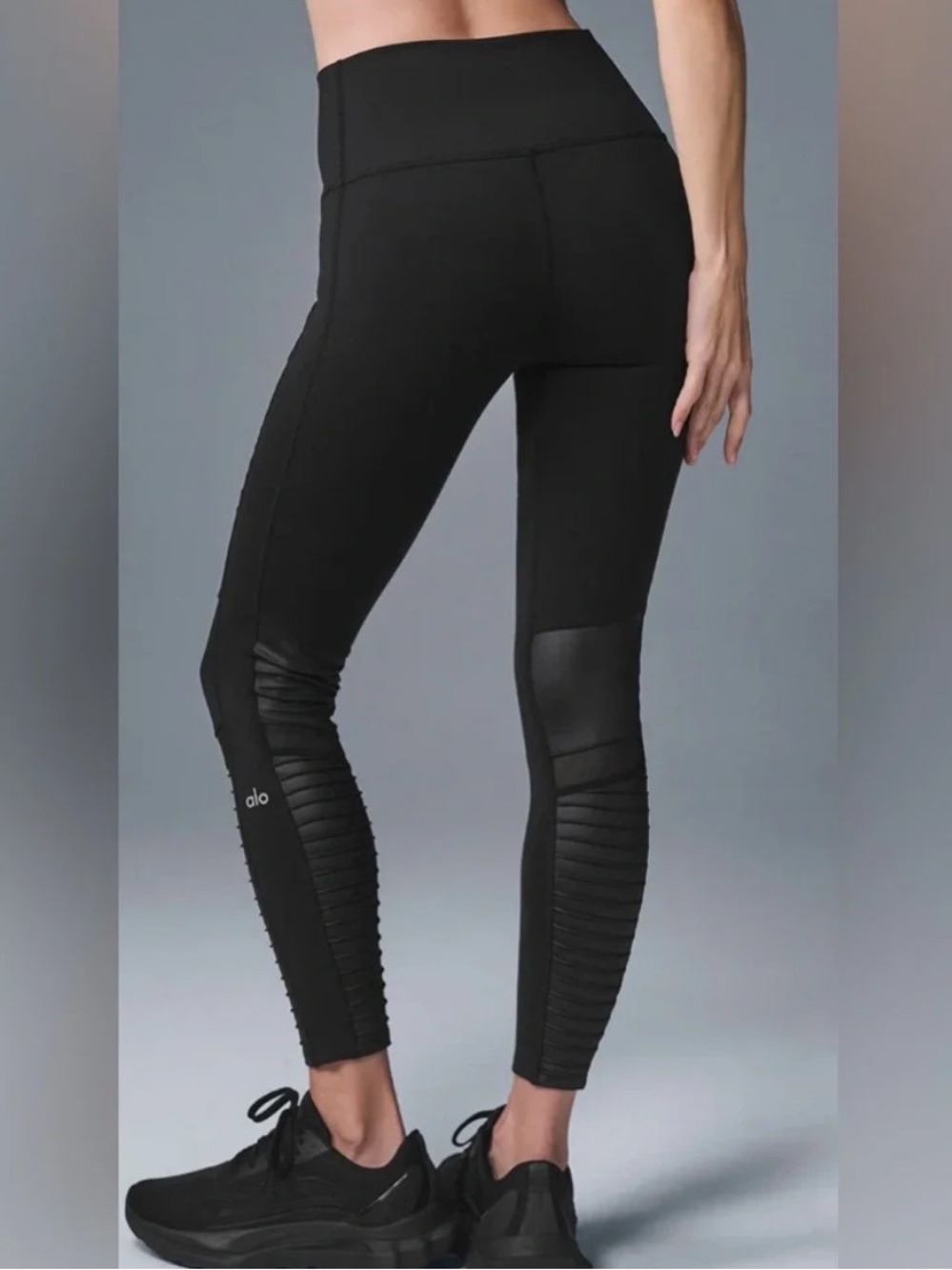 Alo Yoga Moto Leggings